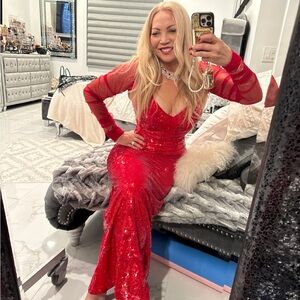 Cinq A Sept Elegant Red Sequin Evening Gown